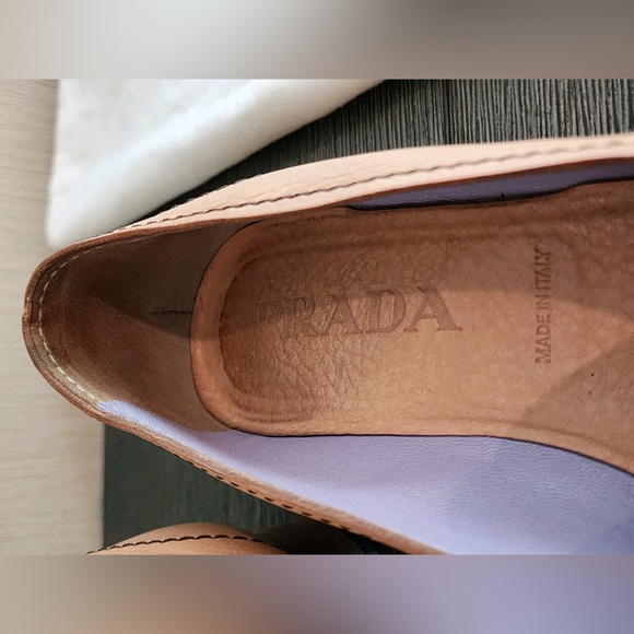 Authentic Prada Vintage Genuine Leather Upper/Lining/Sole Two Tone Loafers - Picture 11 of 14